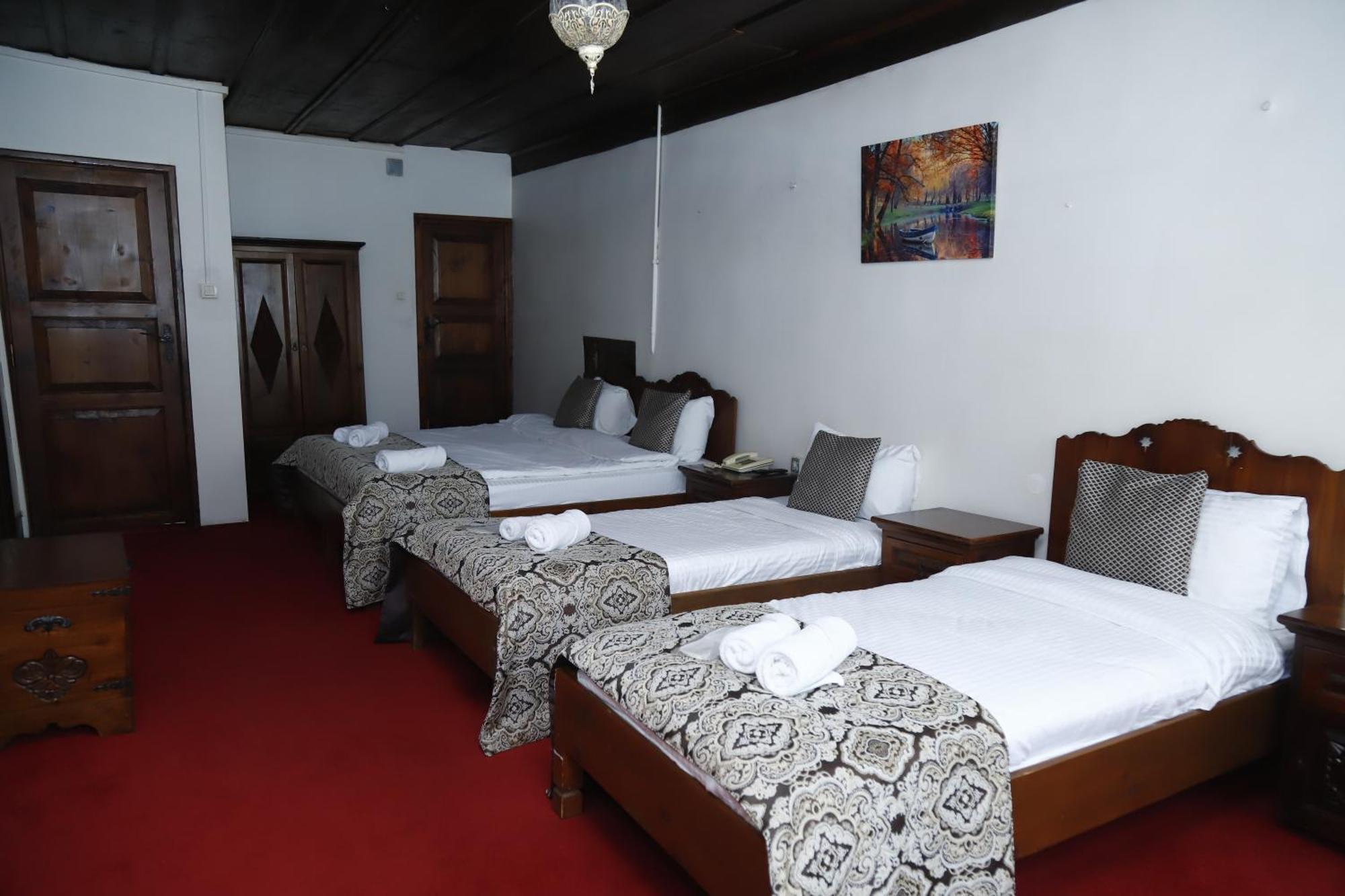 ชาห์เมรัน โคนัก บูทิก โอเต็ล Hotel คาสตาโมนู ภายนอก รูปภาพ