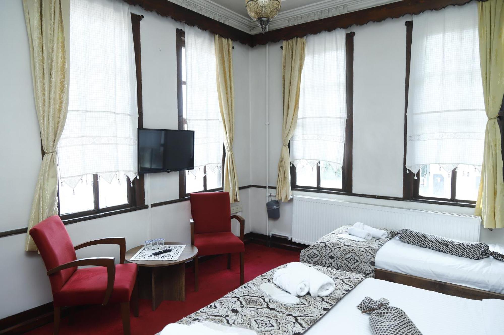 ชาห์เมรัน โคนัก บูทิก โอเต็ล Hotel คาสตาโมนู ภายนอก รูปภาพ